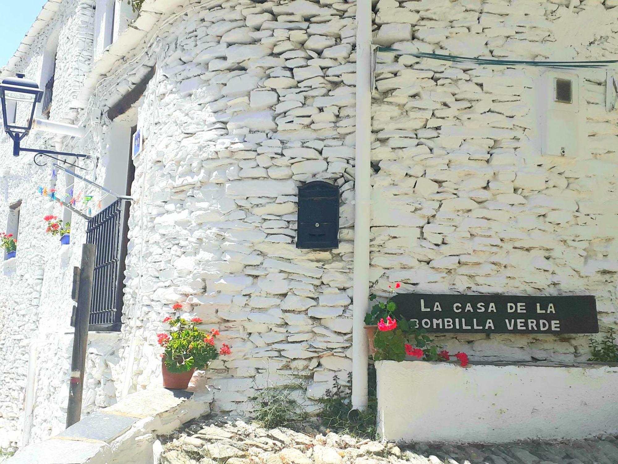 La Casa De La Bombilla Verde Trevélez Esterno foto